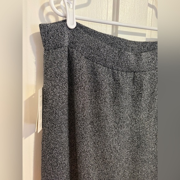 A New Day - Ribbed MIDI Sweater Skirt - Picture 5 of 9